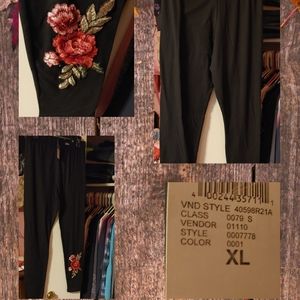 NWT RUE 21 BLACK PANTS WITH ROSE
